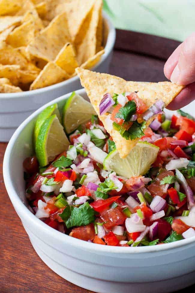 How to Make Classic Pico de Gallo (Fresh Salsa) - Flavour ...