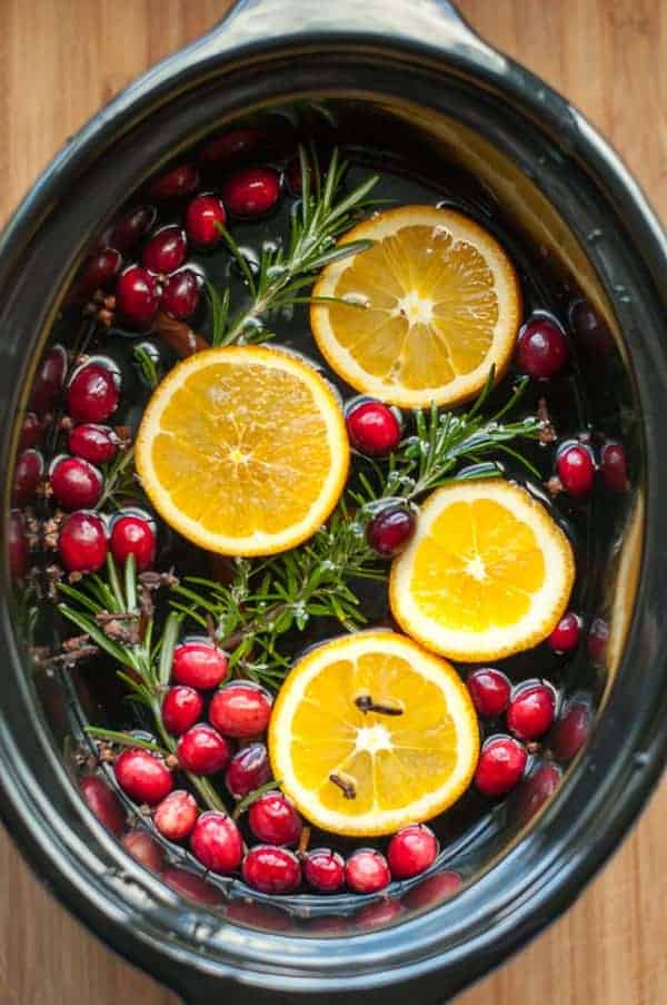 make-your-own-simmering-holiday-potpourri-flavour-and-savour