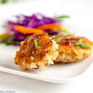 Thai crab cakes with spicy dipping sauce