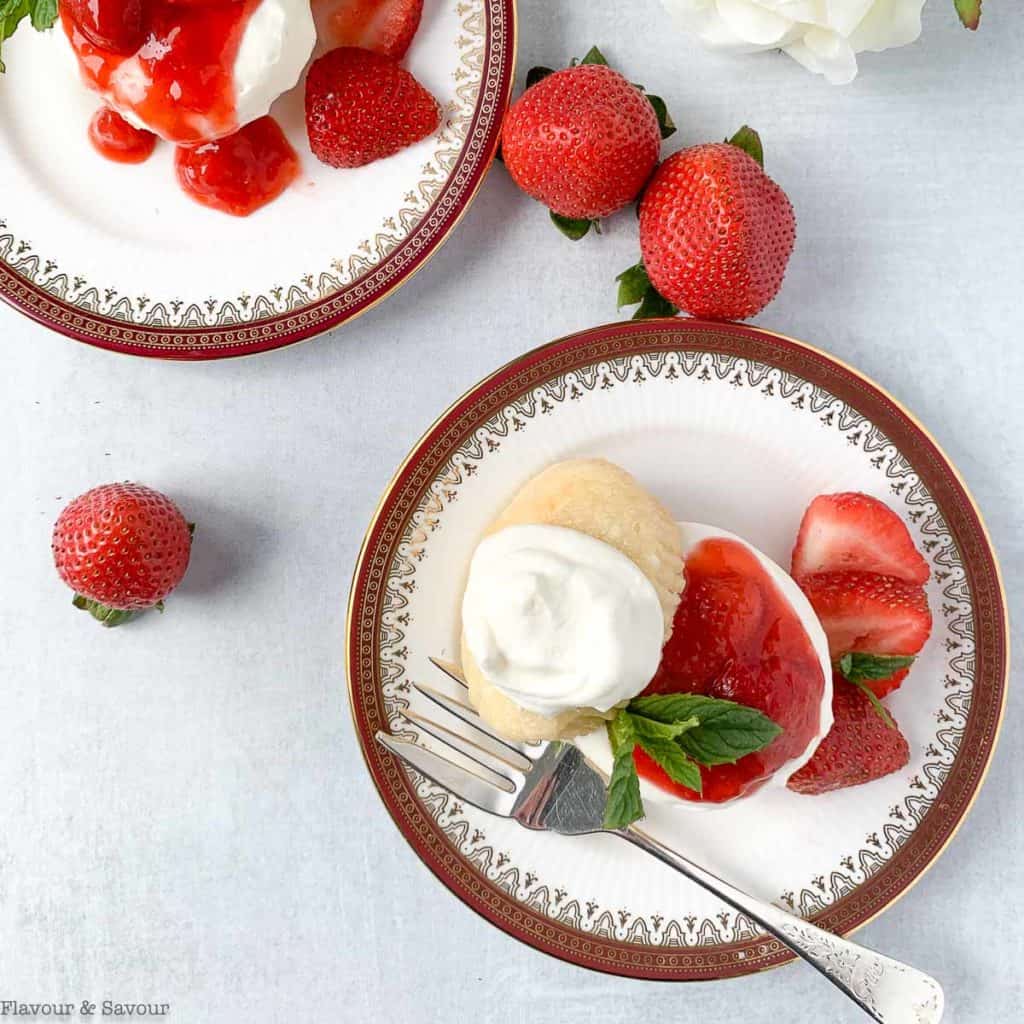 16 Favourite Gluten-Free Strawberry Recipes - Flavour and Savour