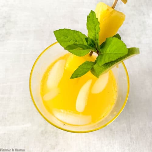 Ginger Peach Iced Green Tea - Flavour and Savour